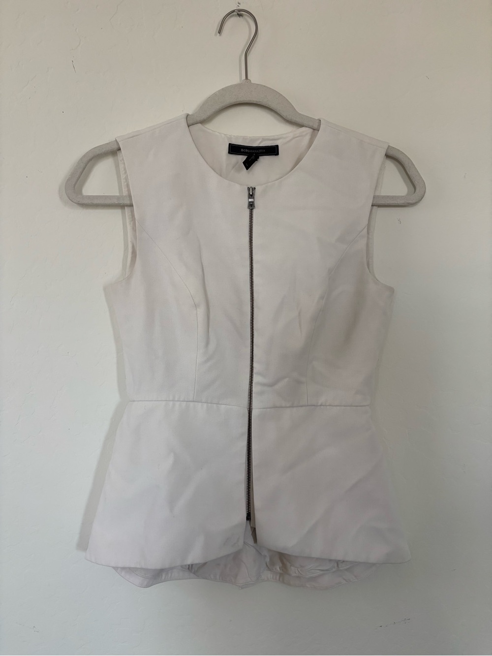 BCBGMAXAZRIA White Zip Peplum Top Size XS